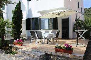 Patio nebo venkovní prostory v ubytování Apartments Čuljak Rab