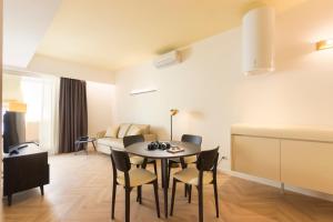 Posezení v ubytování Metropolitan Suites