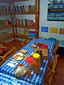 Fotografie z fotogalerie ubytování Albergue Restaurante de Artieda v destinaci Artieda