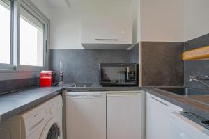 Gallery image of APPARTEMENT MODERNE A CAEN POUR 4 PERSONNES in Caen