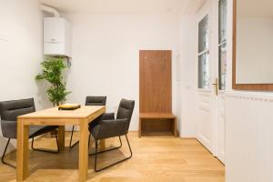 Część wypoczynkowa w obiekcie Vienna Stay Apartments Pezzl 1170