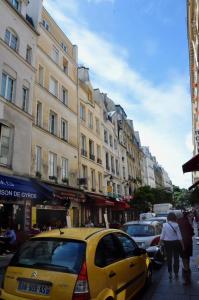 Gallery image of Latin Quarter - Saint Michel Unit 004 in Paris