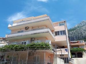 Nespecifikovaný výhled na hory nebo výhled na hory při pohledu z apartmánu
