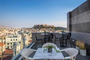 Balkón alebo terasa v ubytovaní The Pinnacle Athens