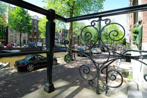 Galeriebild der Unterkunft 1637: Historic Canal View Suites in Amsterdam