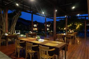 Ein Restaurant oder anderes Speiselokal in der Unterkunft Koh Ma Beach Resort - SHA Extra Plus 
