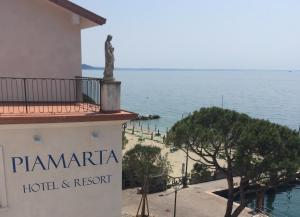 Gallery image of Piamarta Apartments in Toscolano Maderno