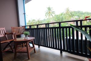 Ein Balkon oder eine Terrasse in der Unterkunft Koh Ma Beach Resort - SHA Extra Plus