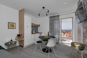 Fotografie z fotogalerie ubytování Apartments Strada Tučepi v Tučepi