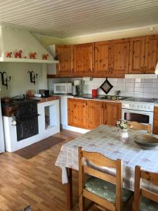 A kitchen or kitchenette at Nice stay in beautiful, calm environment