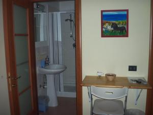 Kúpeľňa v ubytovaní B&B CARAVAGGIO SIRACUSA 200 Metres from Ortigia