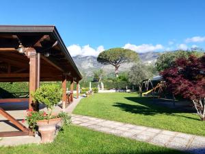 Nespecifikovaný výhled na hory nebo výhled na hory při pohledu z bed and breakfast