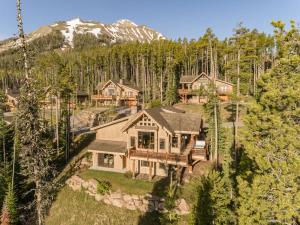 Gallery image of Moonlight Mountain Home-9 Indian Summer in Big Sky Mountain Village