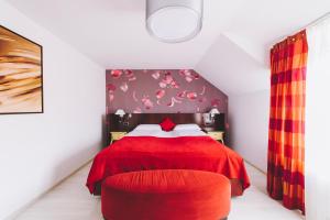 Postel nebo postele na pokoji v ubytování Derby Apart Hotel