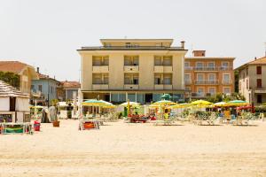 A beach at or near a szállodákat