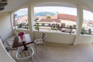 Balkón nebo terasa v ubytování Guesthouse Dapcevic