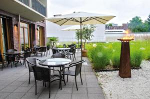 Výhled na řeku, která protéká v blízkosti hotelu