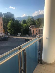 A general mountain view or a mountain view taken from Az apartmant