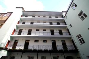 Budova, v ktorej sa apartmánový hotel nachádza