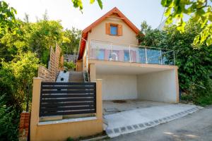 Afbeelding uit fotogalerij van Panoráma Csopak in Csopak