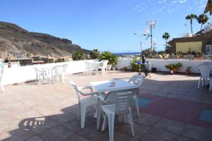 Gallery image of Pension Eva in Puerto de Mog&aacute;n