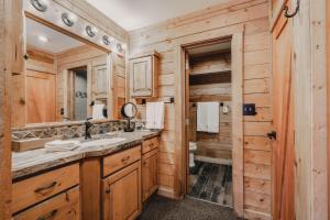 Vonios kambarys apgyvendinimo įstaigoje Sundance Mountain Resort