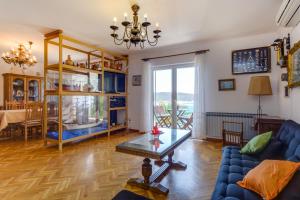Posedenie v ubytovaní Villa Magnolia