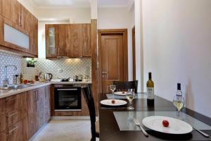Kuchyňa alebo kuchynka v ubytovaní Markisia's Luxury Corfu Town Apartment