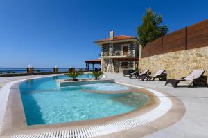 イエラペトラにあるVilla Oneiro Luxury Home ~ Nature, Serenity, Viewのギャラリーの写真