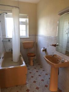 Koupelna v ubytování Lahinch View