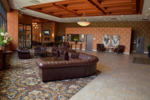 
The lobby or reception area at Coast Lethbridge Hotel & Conference Centre
