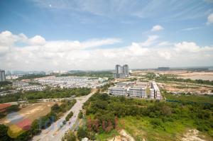 Pemandangan umum bagi Cyberjaya atau pemandangan bandar yang diambil dari apartmen