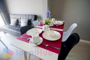 Ruang duduk di Tamarind Square Cyberjaya By IdealHub