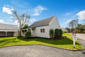 Gallery image of Quality Suites Huka Falls in Taupo