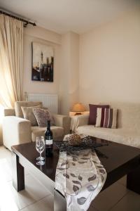 A seating area at Venetiko Villas