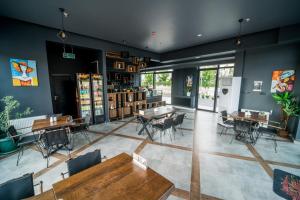 A seating area at The Kayseri Loft Hotel