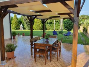 Ogród w obiekcie Villa Antonella