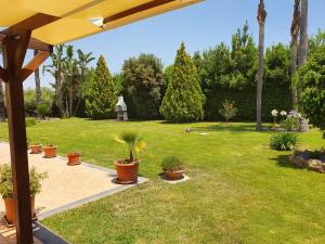 Ogród w obiekcie Villa Antonella