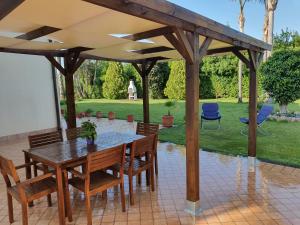 Ogród w obiekcie Villa Antonella