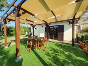 Ogród w obiekcie Villa Antonella