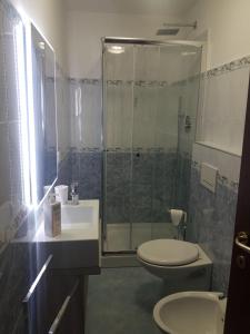 A bathroom at Piccolo Poggio Apartments