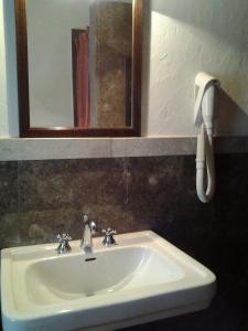 A bathroom at Crapa Licca