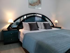 Postel nebo postele na pokoji v ubytování Apartments & Rooms Vitt