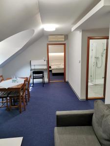 Posezení v ubytování Hotel U Racka