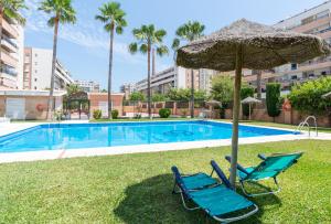 Bazén v ubytovaní Charming apartment on the beach - Pool and parking alebo v jeho blízkosti + 34 fotografií