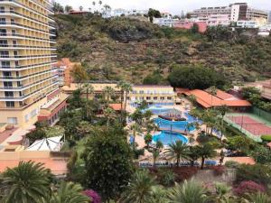The swimming pool at or close to 907 Estudio con terraza Puerto de la Cruz Martianez