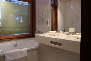 Koupelna v ubytování Hotel Eden