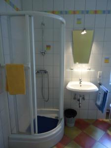 Hostellerie de la Vallée tesisinde bir banyo