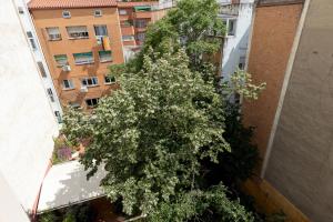 Gallery image of Lodging Apartments Guell & Gracia in Barcelona