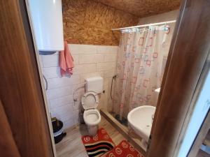 Koupelna v ubytování B&B Konak + 37 fotografií